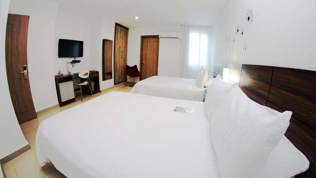 Superior Queen Room with Two Queen Beds room - Image 1