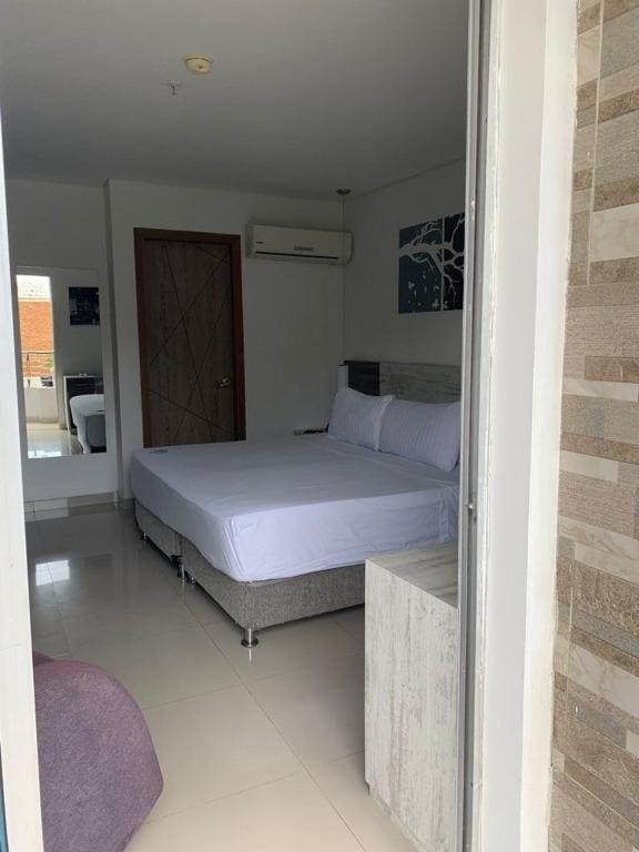 King Suite with Balcony room - Image 1