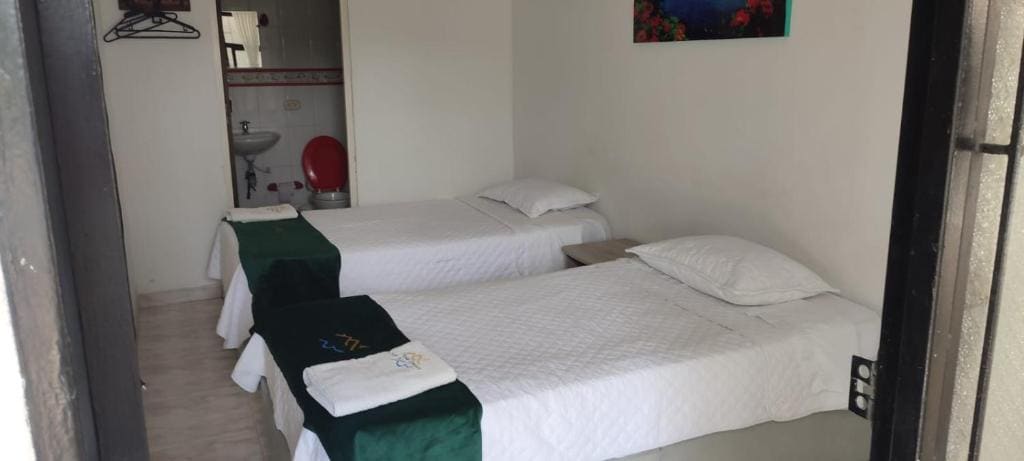 Budget Double Room room - Image 2