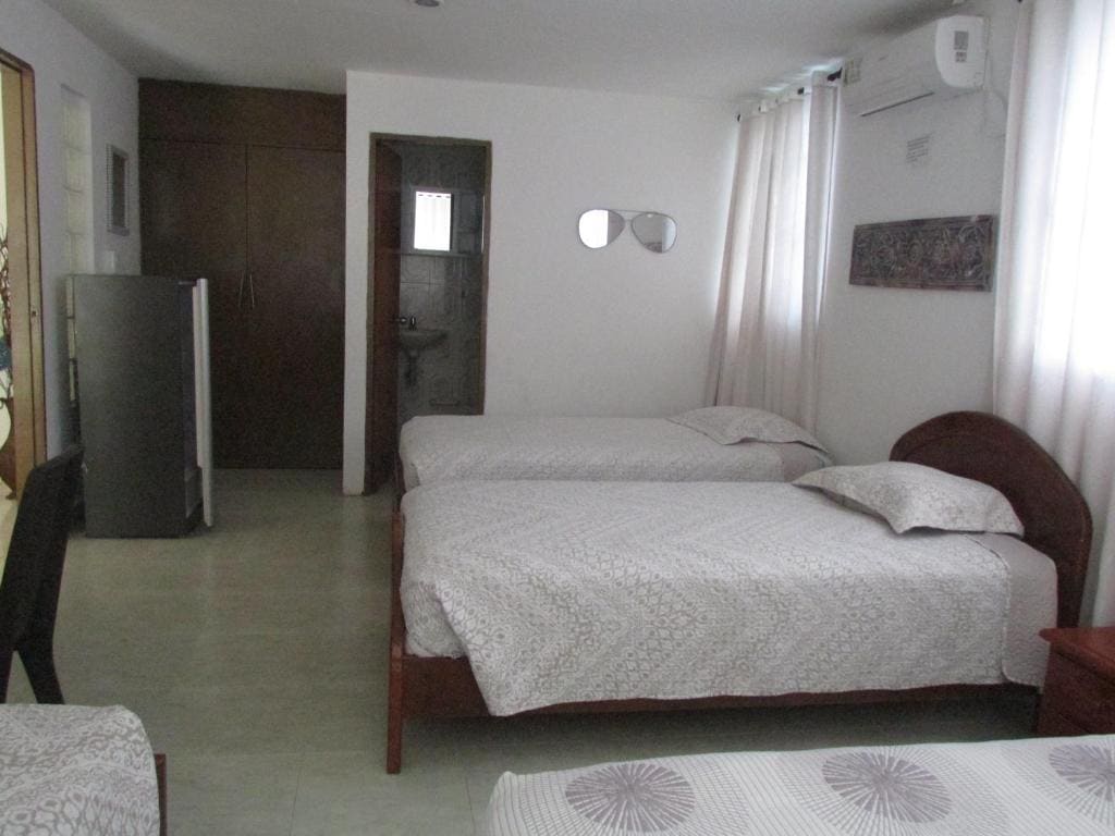 Family Room with Private Bathroom room - Image 1