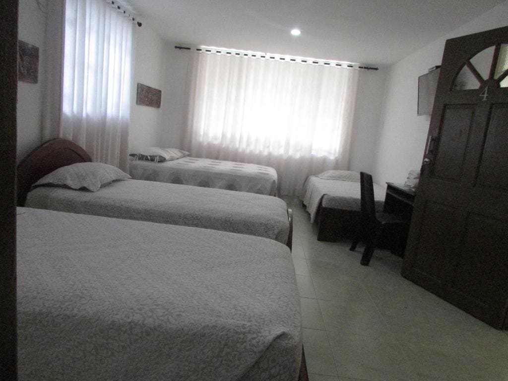 Family Room with Private Bathroom room - Image 2
