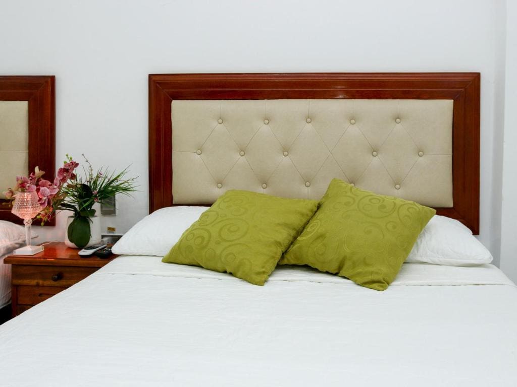 Double Room with Two Double Beds room - Image 2
