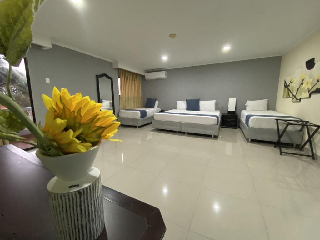 Deluxe Double Room room - Image 3