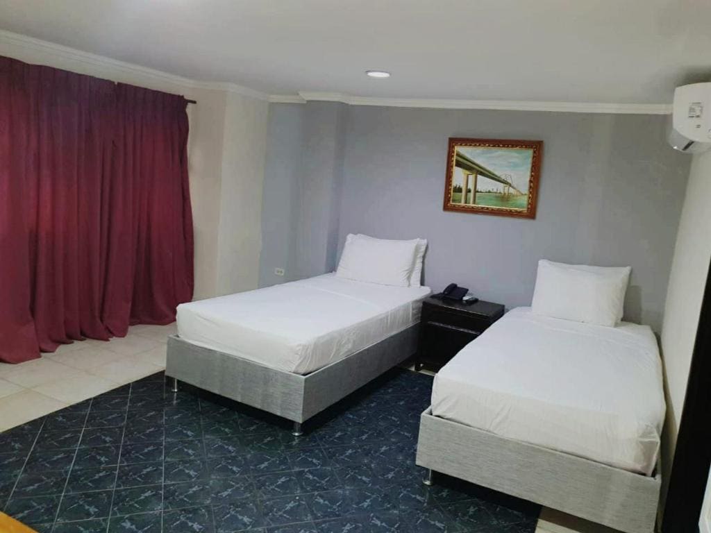 Twin Room room - Image 3