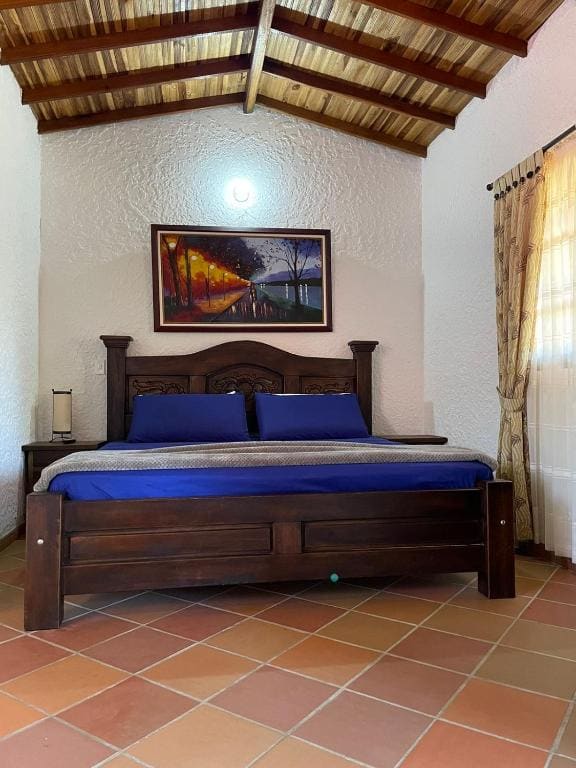 Executive Suite room - Image 2