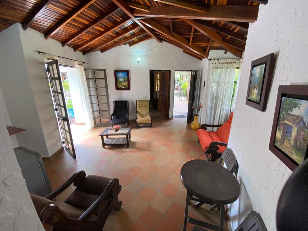 Family Room with Balcony room - Image 3