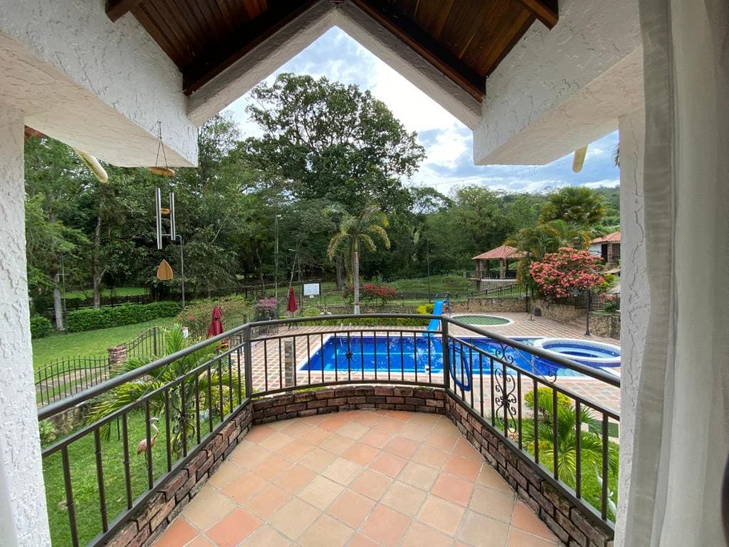 Family Room with Balcony room - Image 1