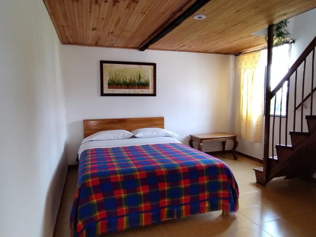 Standard Family Room room - Image 1