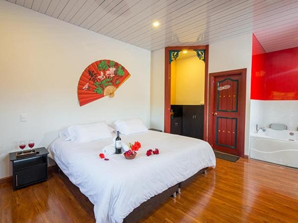 Suite room - Image 2
