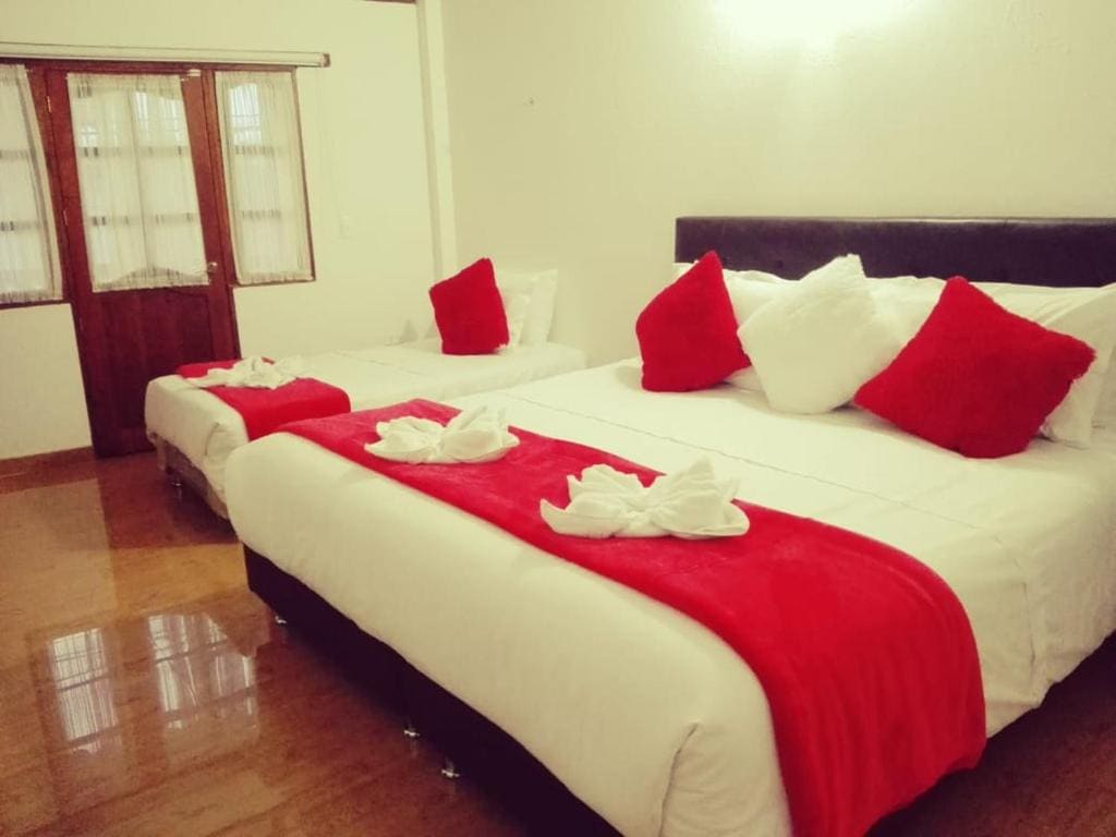 Room room - Image 2