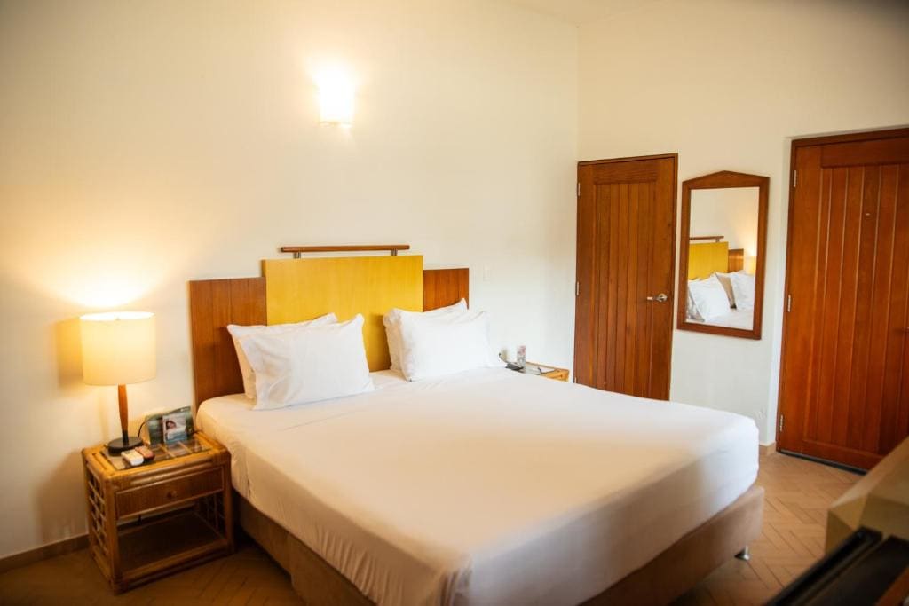 Bungalow room - Image 2