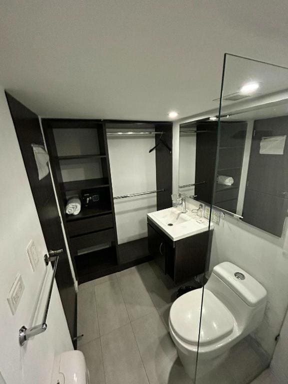 Deluxe King Room room - Image 3