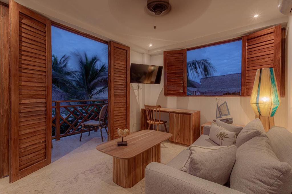 Suite with Sea View room - Image 2