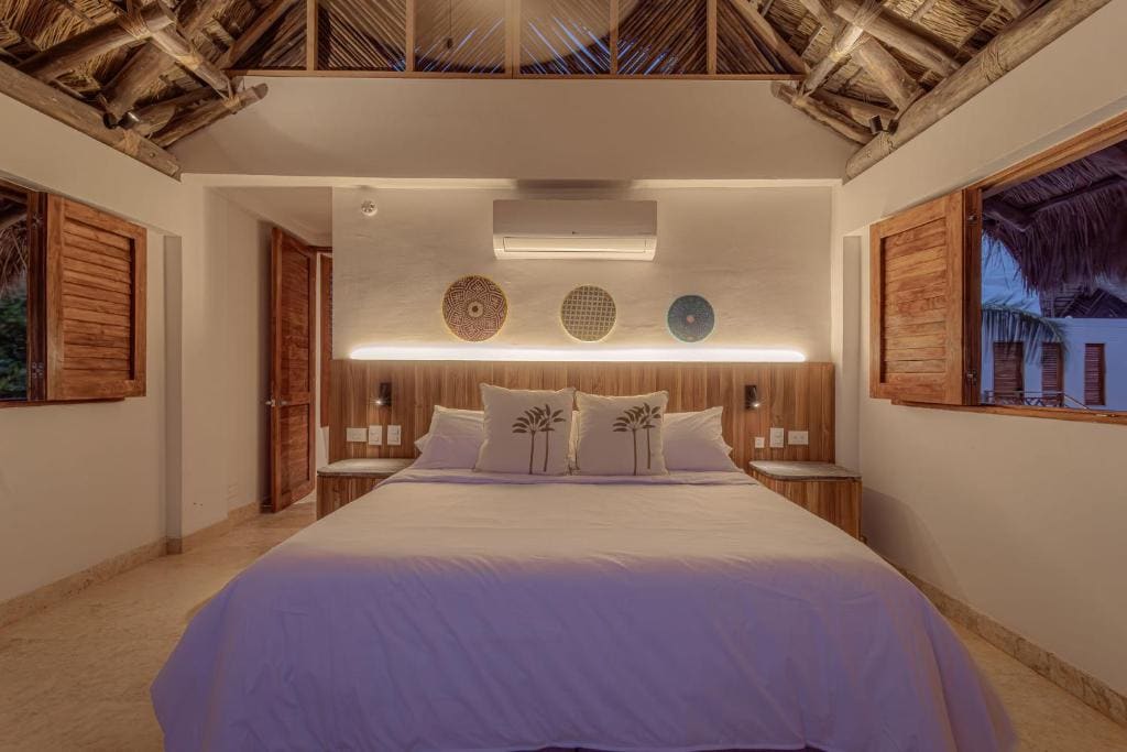Suite with Sea View room - Image 1
