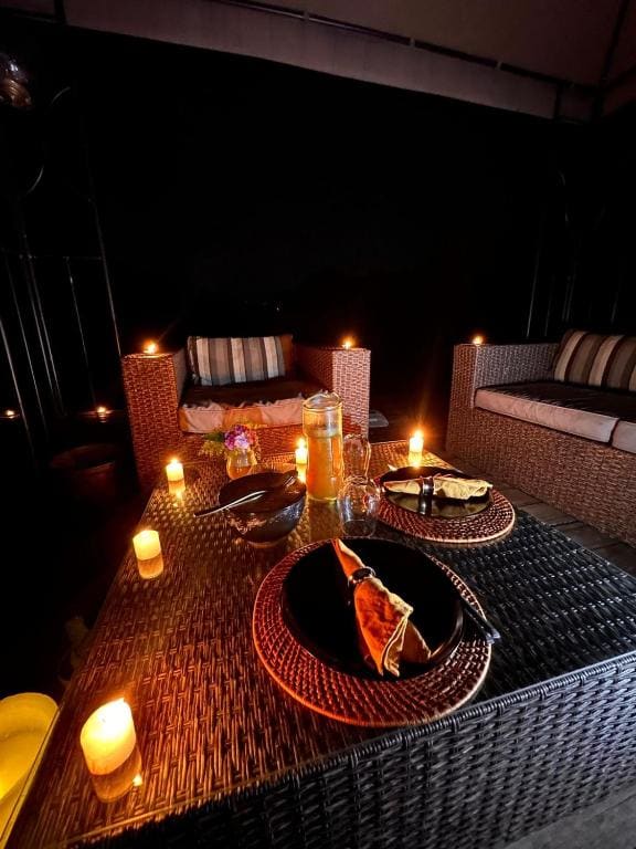 Deluxe Double Room with Balcony room - Image 3