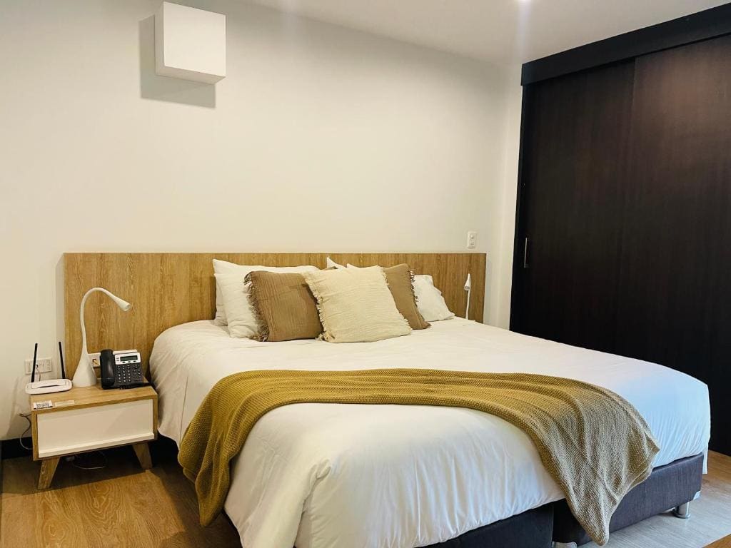 Superior King Room room - Image 1