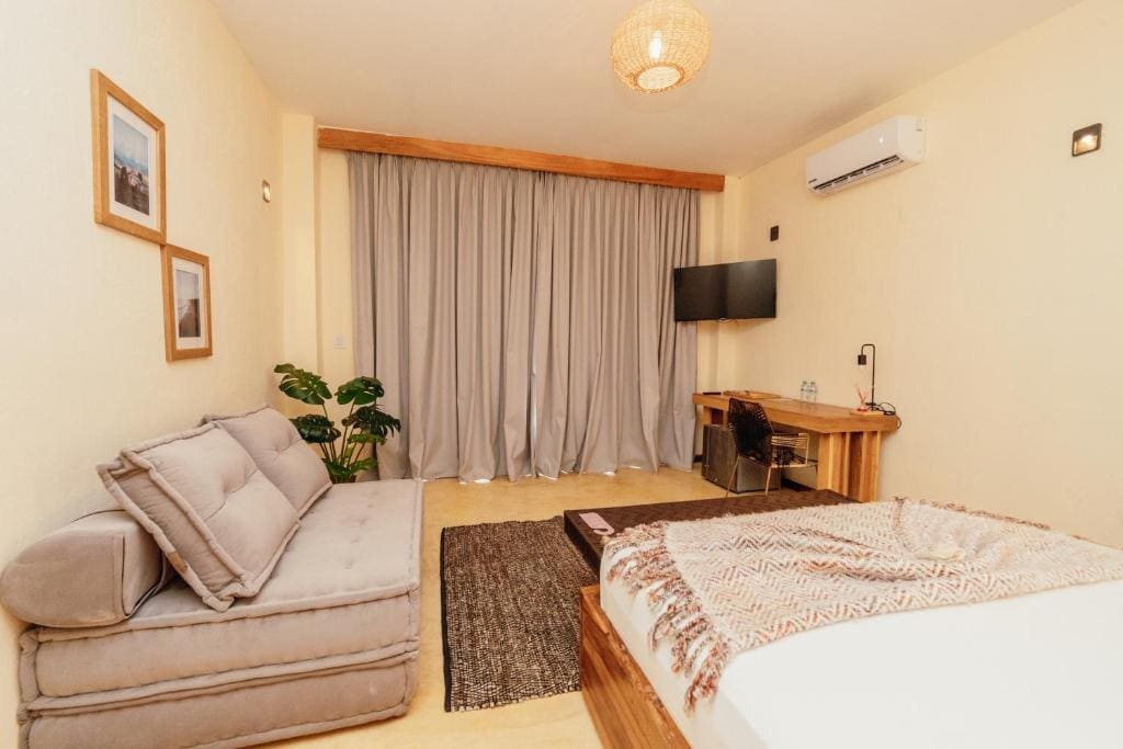 Deluxe Double Room with Sea View room - Image 3