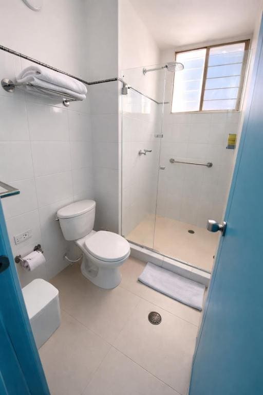 Quadruple Room room - Image 1
