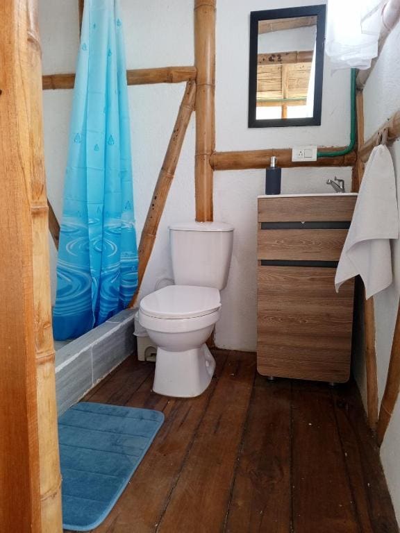 Double Room with Private Bathroom room - Image 2