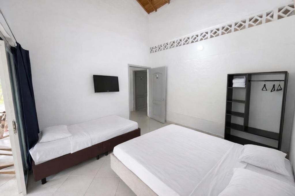 Classic Triple Room room - Image 1