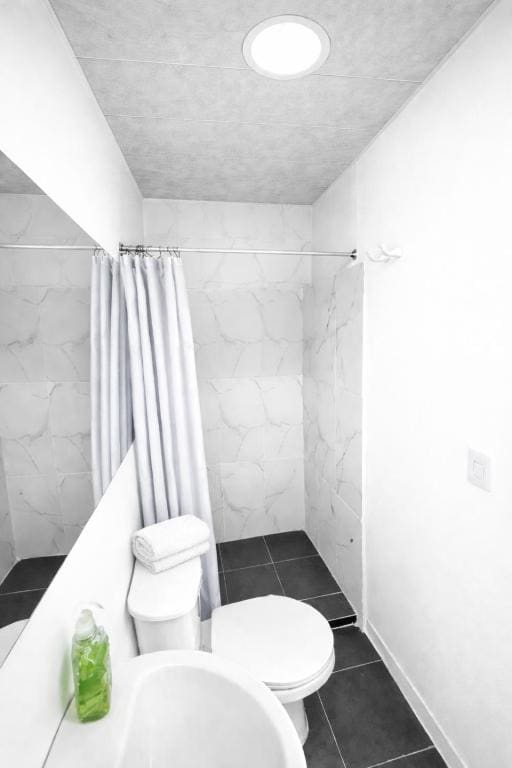Comfort Triple Room room - Image 2