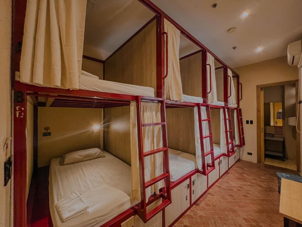 Bed in 8-Bed Mixed Dormitory Room room - Image 2
