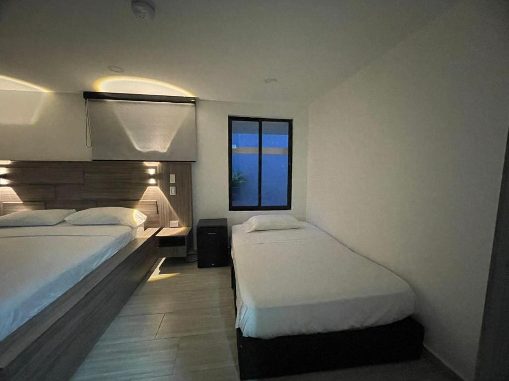 Deluxe Room room - Image 3