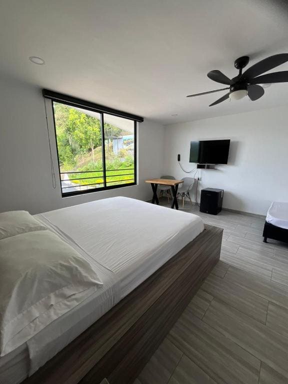 Deluxe Room room - Image 1