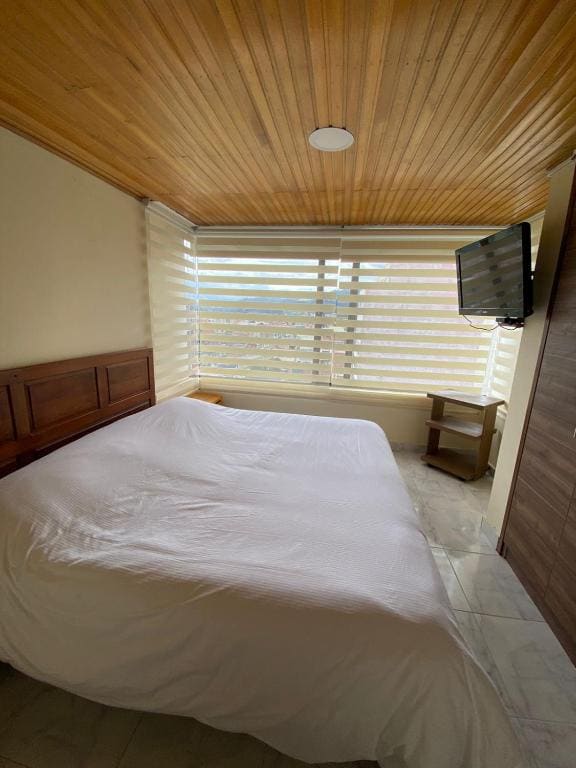 Superior Family Room room - Image 1