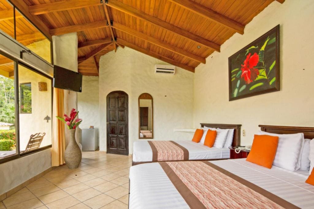 Deluxe Double Room with Mountain View room - Image 2