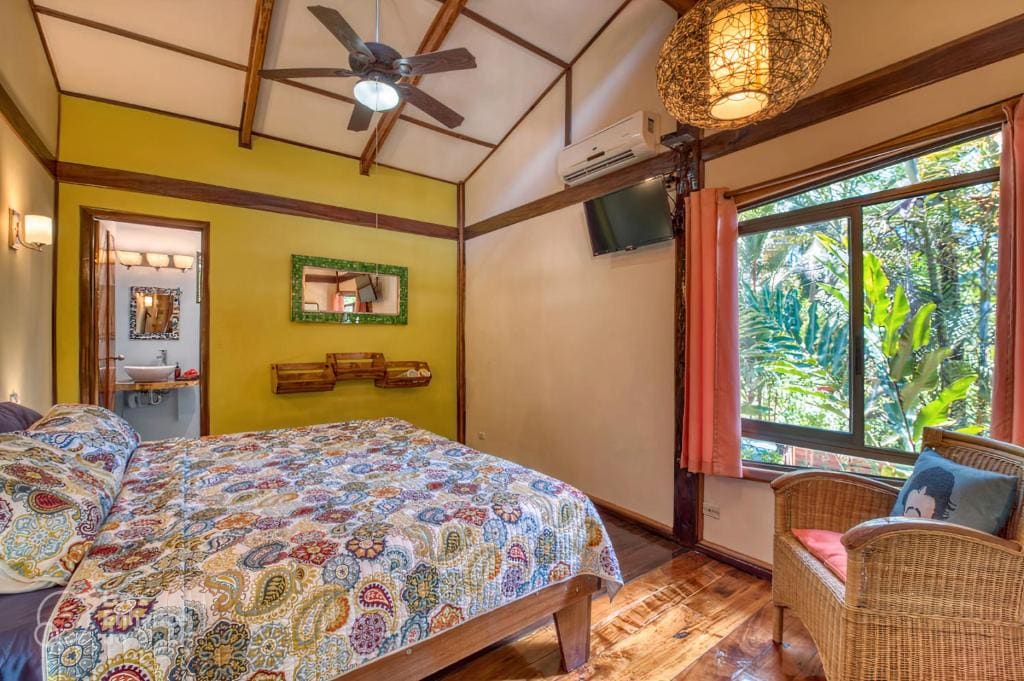 Deluxe Suite room - Image 2
