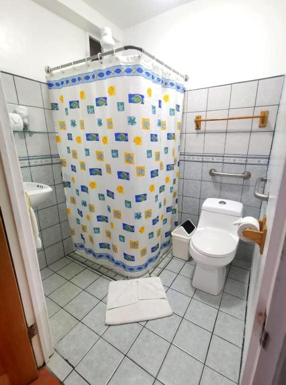 Family Room - Disability Access room - Image 3