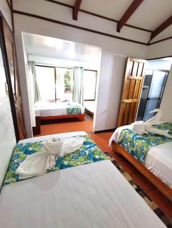 Family Room with River View room - Image 1