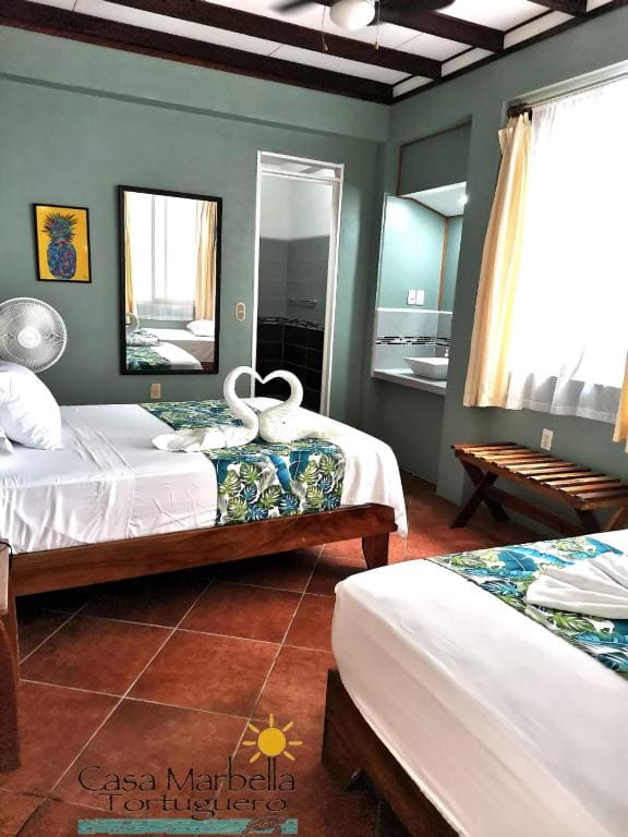 Triple Room with River View room - Image 3