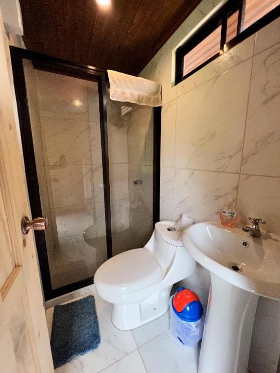 Standard Bungalow room - Image 2