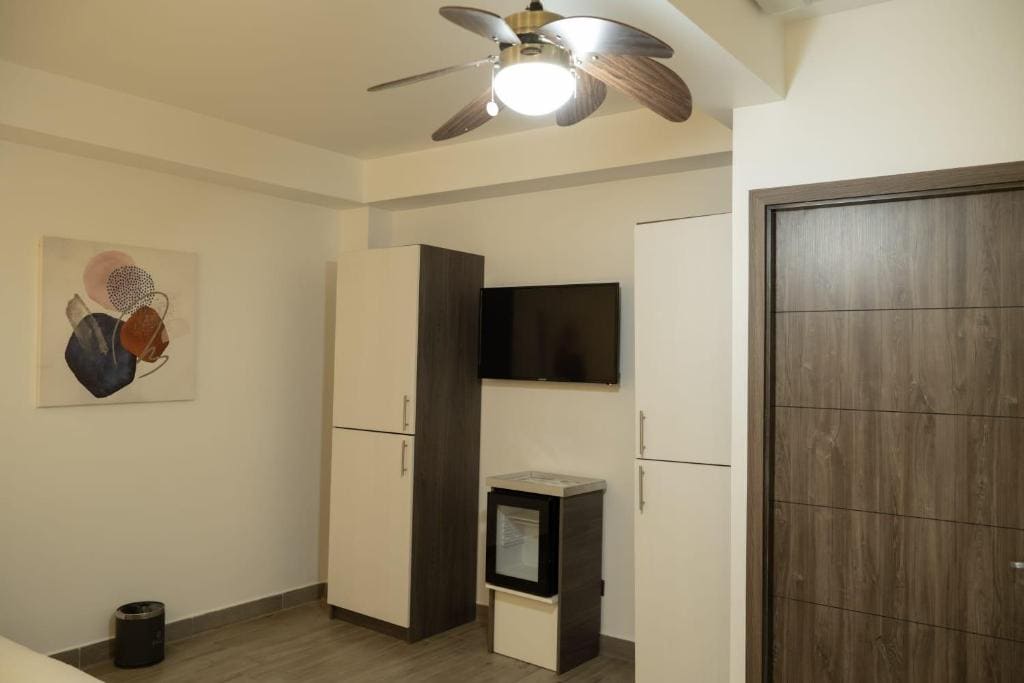 Duplex Quadruple Room room - Image 3