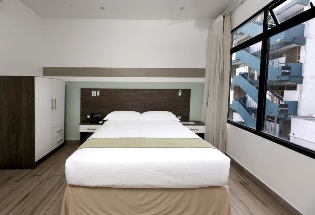 Standard Double Room room - Image 2