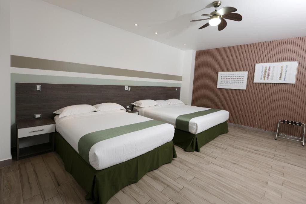 Duplex Quadruple Room room - Image 2