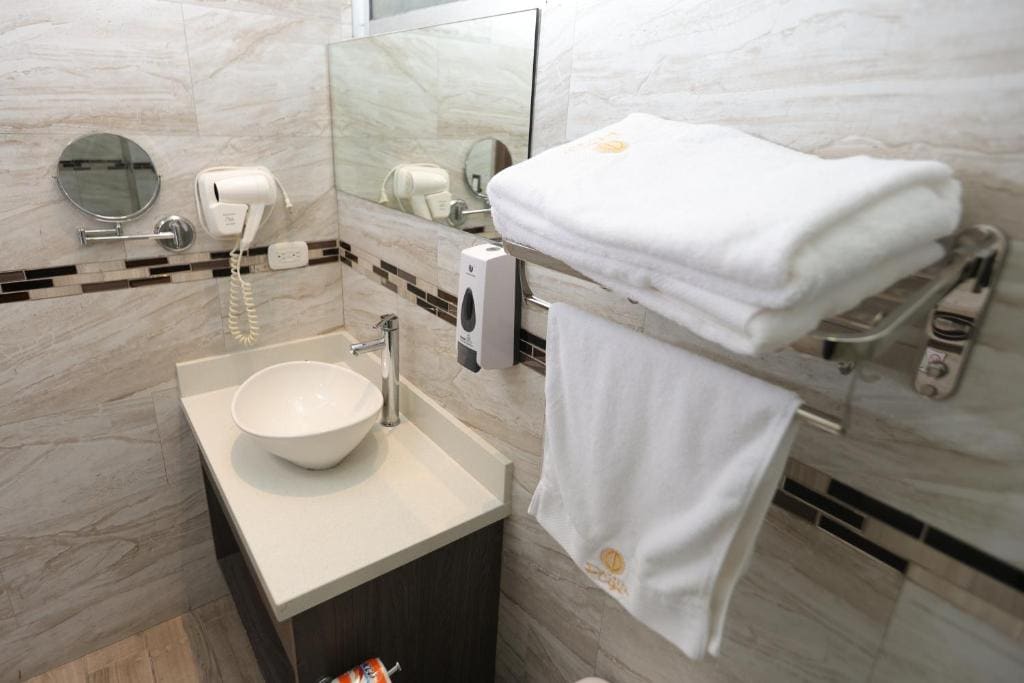 Standard Double Room room - Image 3