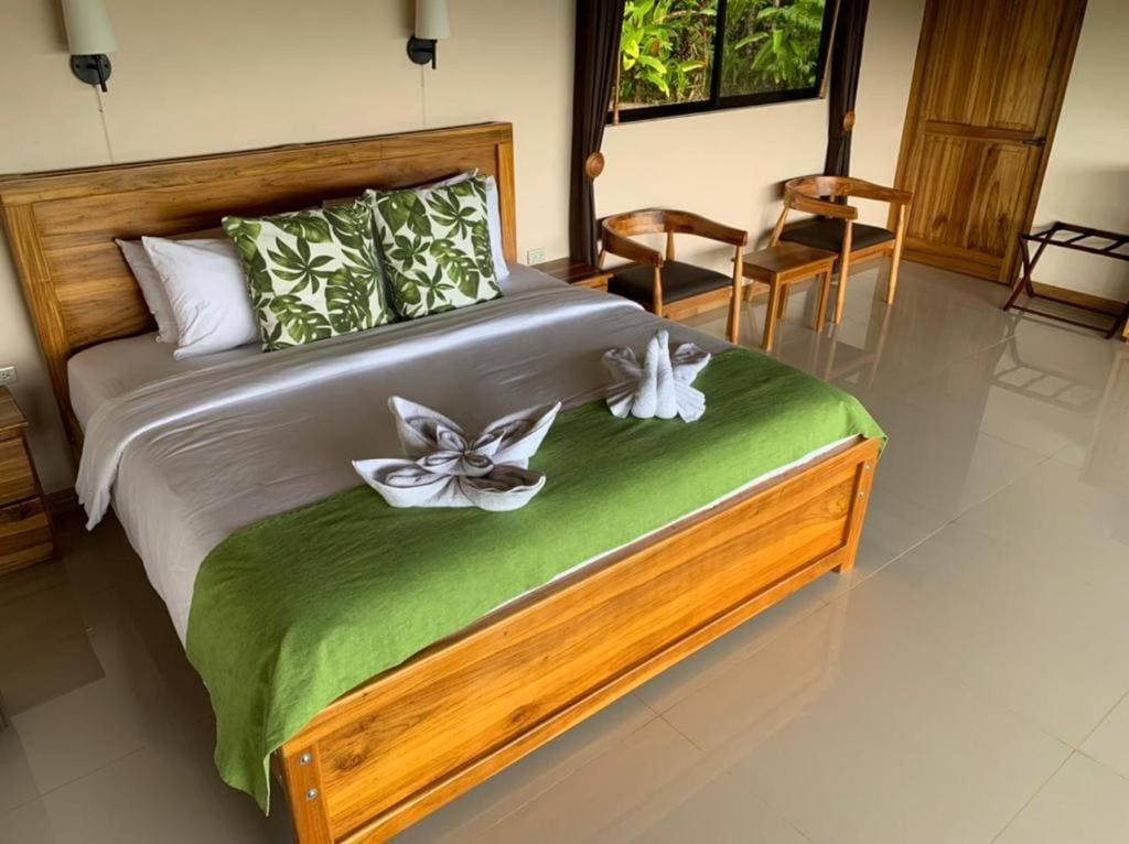 Bungalow with Sea View room - Image 2