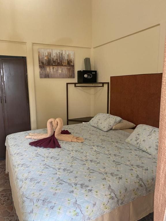 Deluxe King Room room - Image 1