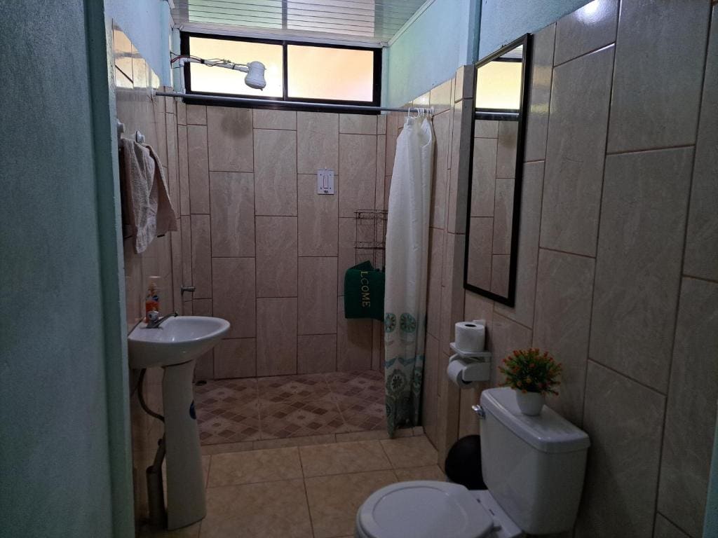 Family Room room - Image 2