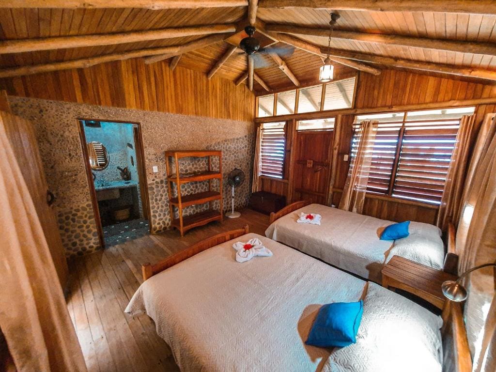 Quadruple Room with Sea View room - Image 3