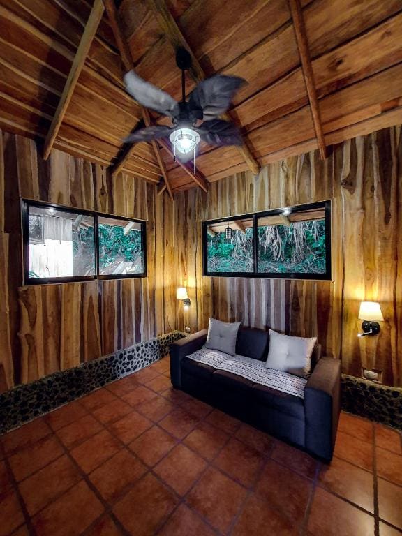 Deluxe Suite with Sea View room - Image 3