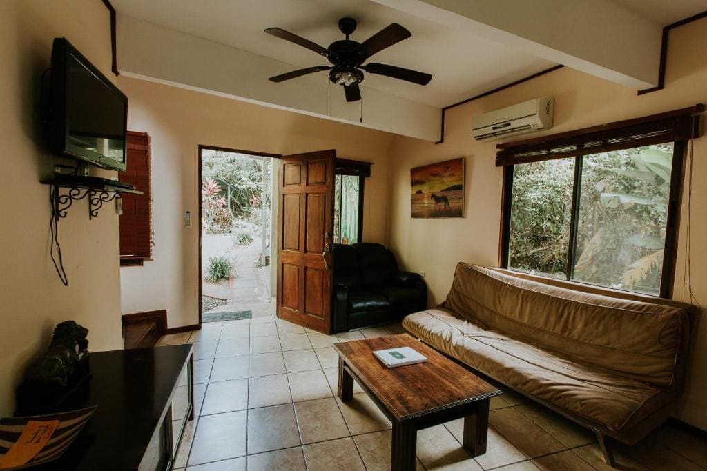 Villa room - Image 1