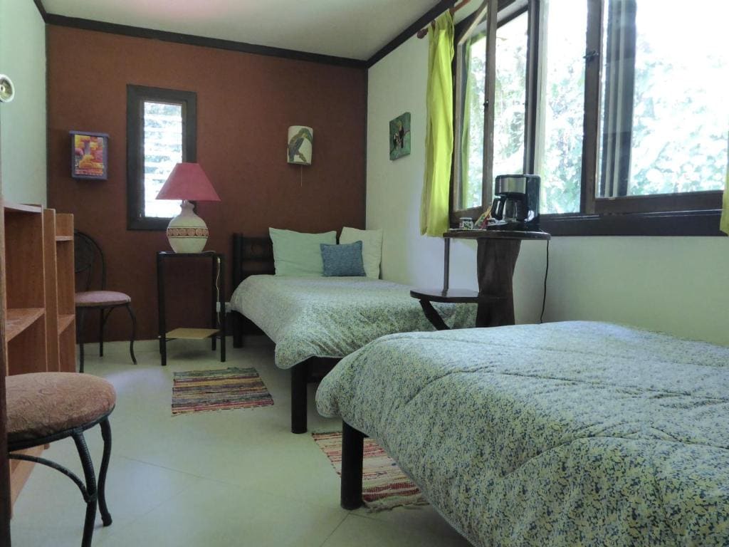 Twin Room with Bathroom room - Image 3