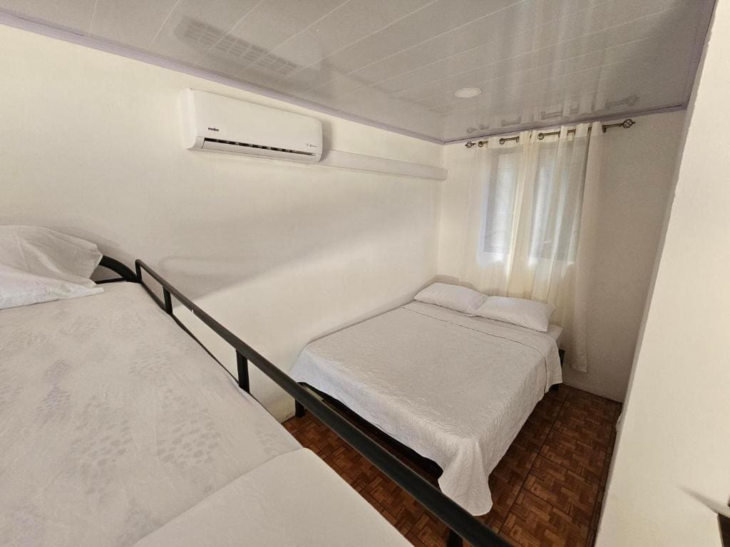 Standard Family Room room - Image 3