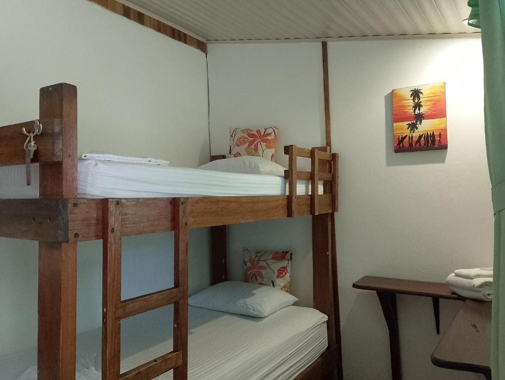 Double Room with Shared Bathroom room - Image 2