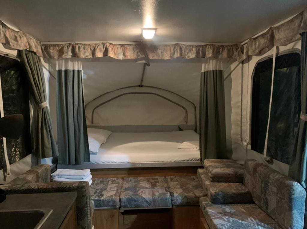 Caravan room - Image 2