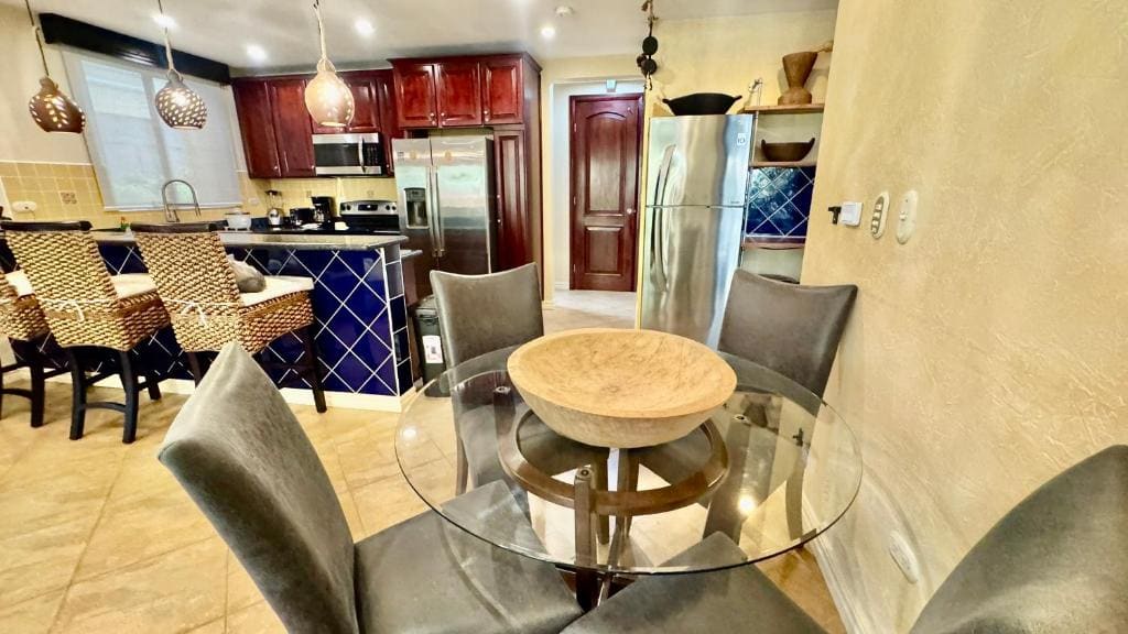 Family Room with Terrace room - Image 2